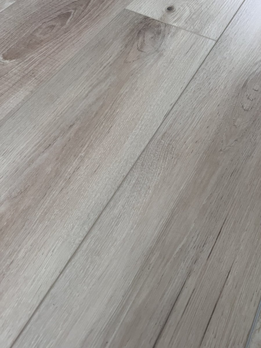 SPC ламинат "OneFloor" ЕСО 5021 (4V фаска) (1220*184*4 мм) — купить в Екатеринбурге