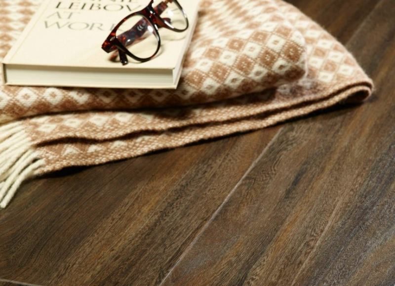 Линолеум бытовой "IVC" Woodlike Edgewood W48 (3м) — купить в Екатеринбурге