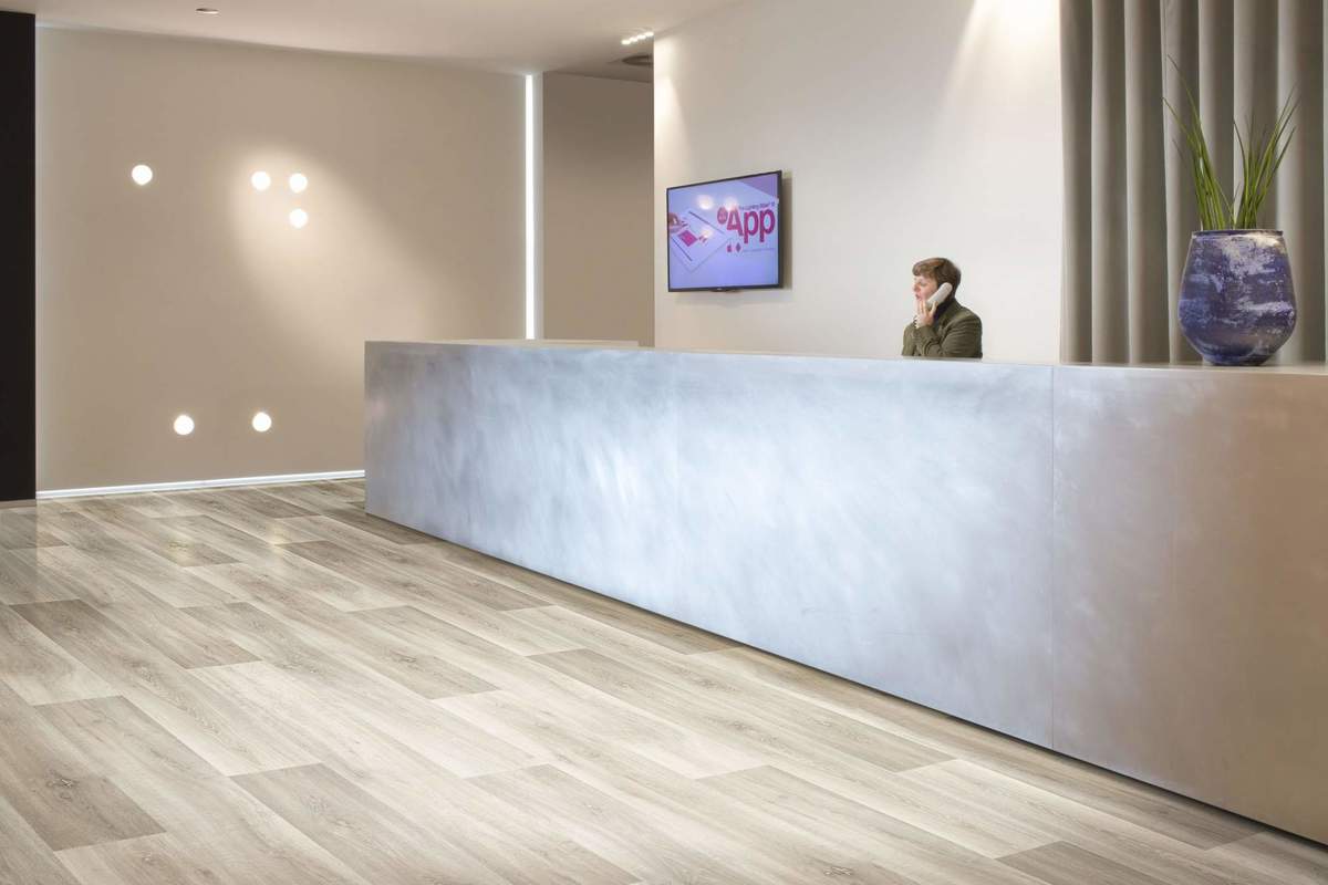 Замковая ПВХ плитка "Berry Alloc" Pureclick 55 LIME OAK 139S (204*1326*5 мм) — купить в Екатеринбурге